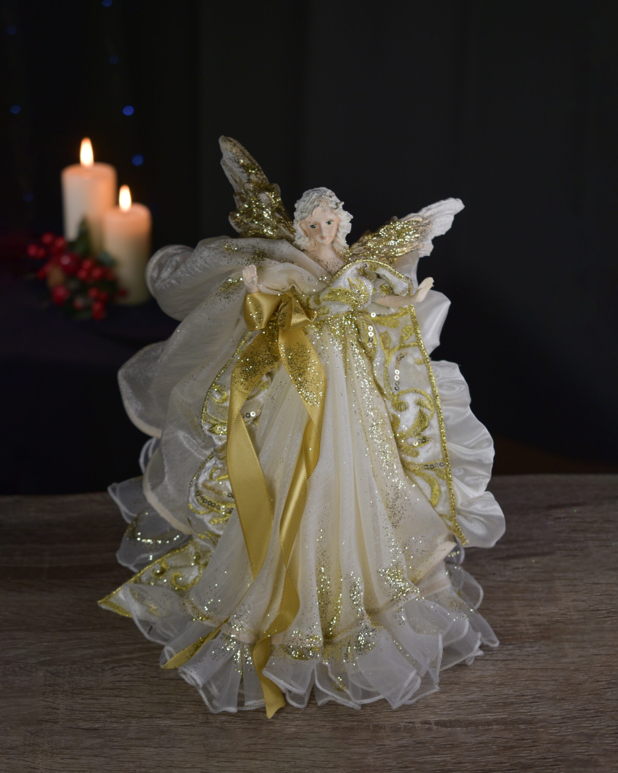 Unikatni Anđeo Zlatno Bijeli